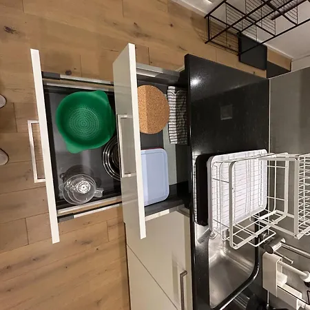 Jasminkas Host 3 - Stadtwohnung Mit Kueche & Gratis Parkplatz شقة *