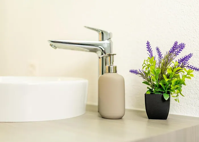 Jasminkas Host 3 - Stadtwohnung Mit Kueche & Gratis Parkplatz *